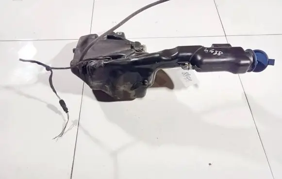 Mercedes-Benz E W212 Windshield washer fluid reservoir/tank a2048601860 a20486900