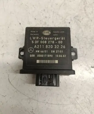 Mercedes-Benz E W211 Light module LCM A2118203226