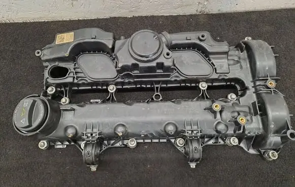 Mercedes-Benz E W213 Rocker cam cover A6540102602 A6540162200
