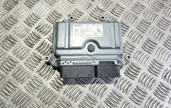 Mercedes-Benz A W169 Engine control unit/module A6401500779 1039S05774 0281012060