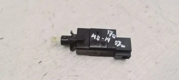 Mercedes-Benz A W168 Brake pedal sensor switch 0015452009