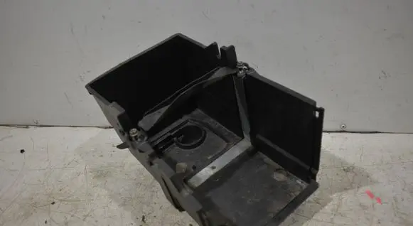 Battery box tray