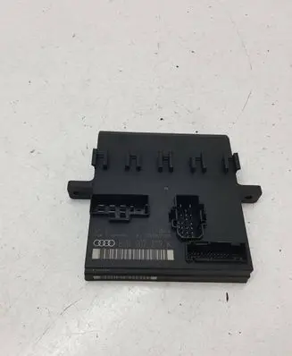 Audi A4 S4 B7 8E 8H Comfort/convenience module 8E0907279K