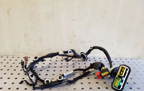 Peugeot 208 Front door wiring loom 9803957580