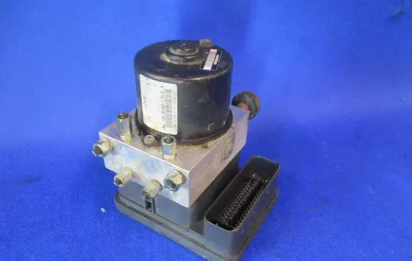 Suzuki Splash ABS Pump 06210213124 52K0 188306945