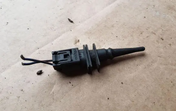 BMW 3 E46 Outside/exterior temperature sensor 6936953