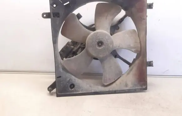 Mitsubishi Galant Electric radiator cooling fan 1049933011