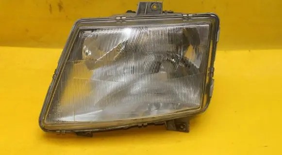 Mercedes-Benz Vito Viano W638 Headlight/headlamp