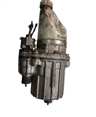 Opel Zafira B Power steering pump 13192897