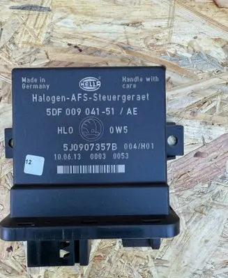 Skoda Fabia Mk2 (5J) Light module LCM 5DF00904151 5J0907357B