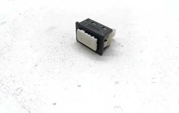 BMW X3 F25 Tailgate opening switch 9200316
