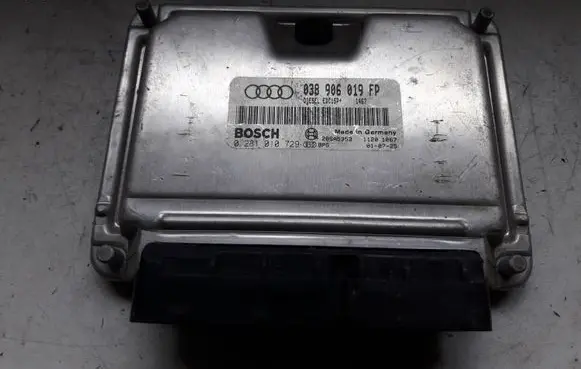Audi A4 S4 B6 8E 8H Engine control unit/module 0W81010729