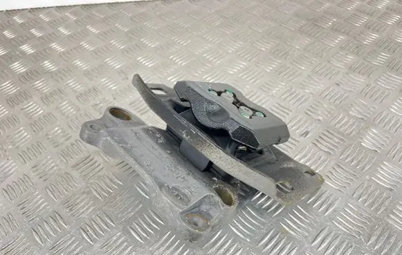 Peugeot 3008 III Gearbox mount 9851773180