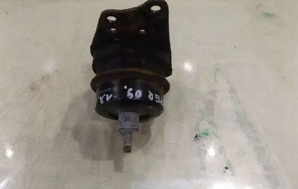 Skoda Roomster (5J) Engine mount bracket