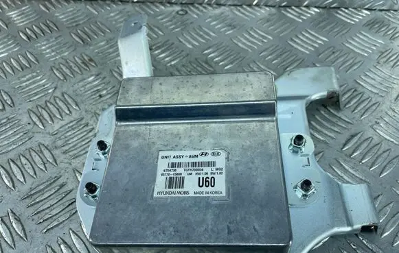 KIA Sorento Camera control unit module 6754736