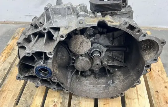Volvo V40 Cross country Manual 6 speed gearbox D66R7002BA