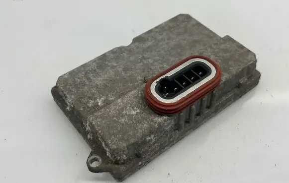 Mercedes-Benz E W211 Headlight ballast module Xenon 5DV008290