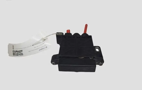 BMW 5 F10 F11 Coolant fan relay 915341802