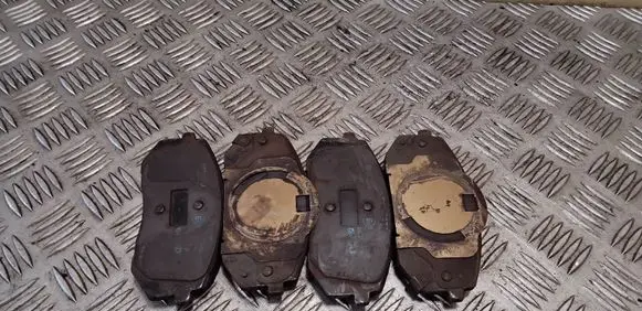 Hyundai ix35 Brake pads (front) 