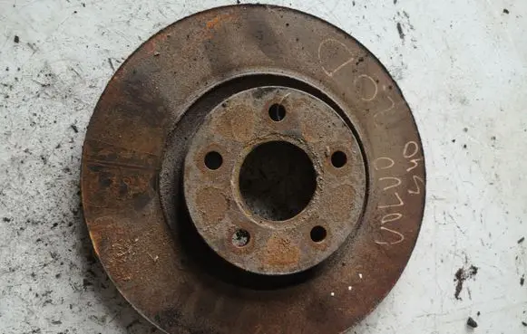 Volvo S40 Front brake disc