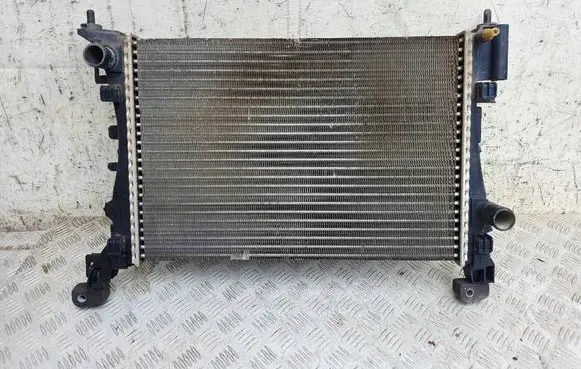 Fiat Punto (199) Coolant radiator 55700447 E5444