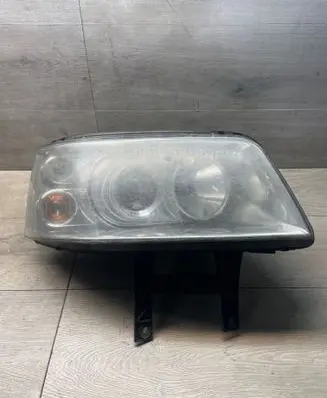 Volkswagen Transporter - Caravelle T5 Headlight/headlamp 1305235774