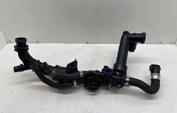 Ford Focus Engine coolant pipe/hose Z12002107