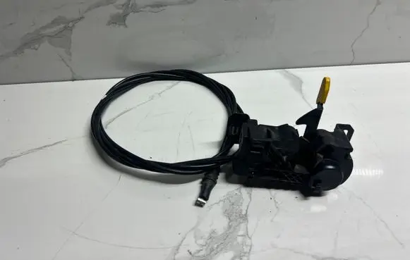 Mercedes-Benz A W176 Engine bonnet/hood lock/catch A2468700558