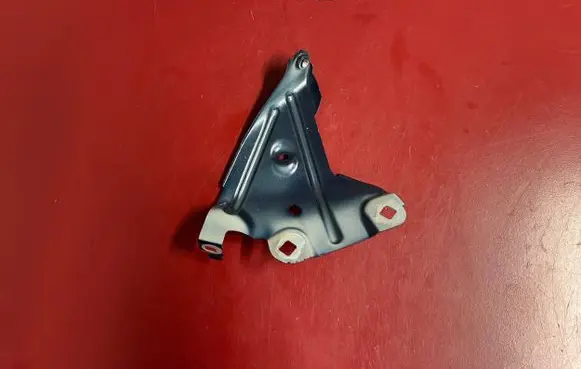 BMW X1 F48 F49 Fender mounting bracket 7351515