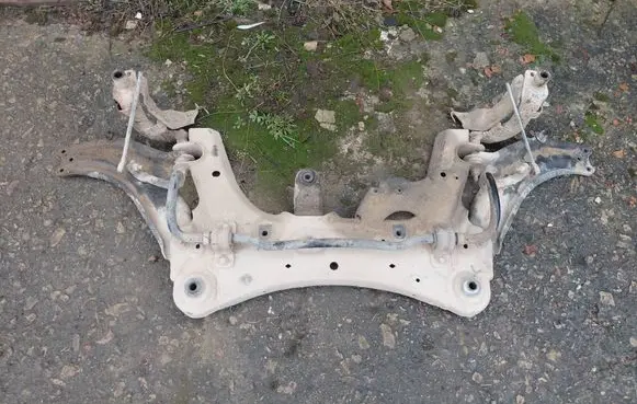 Renault Kangoo II Front subframe 