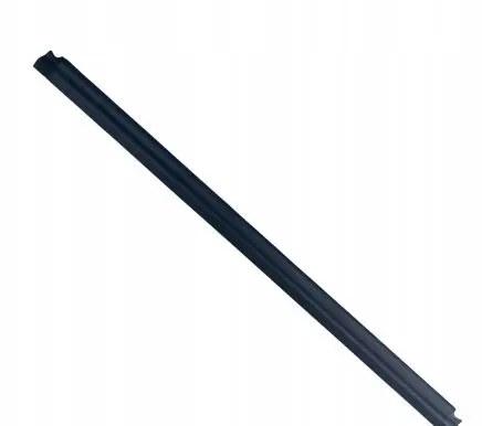 Mercedes-Benz Vito Viano W447 Front door glass trim molding A4477200324
