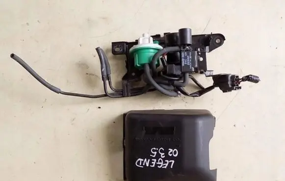 Honda Legend III KA9 Vacuum valve 