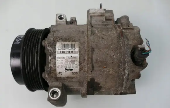 Mercedes-Benz C W204 Air conditioning (A/C) compressor (pump) A0022304511