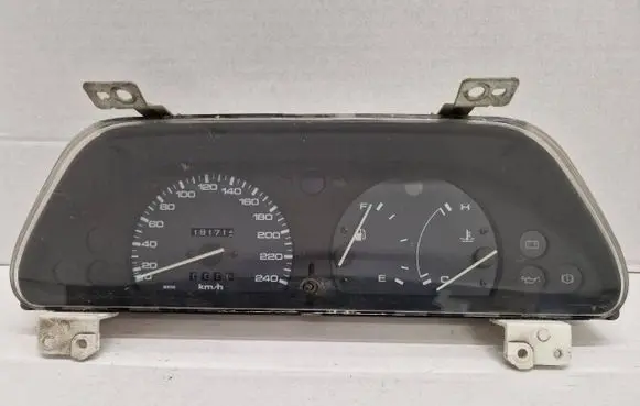 Mazda 323 Speedometer (instrument cluster)
