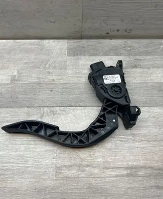 Audi A6 C7 Accelerator throttle pedal 8K1723523A 6PV00950521