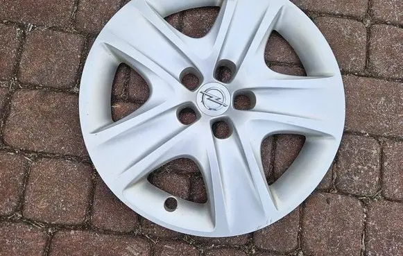 Opel Zafira C R17 wheel hub/cap/trim 13267806