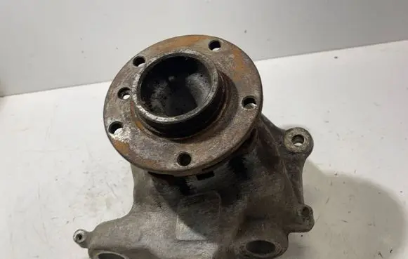 BMW 5 E39 Front wheel hub 1092853