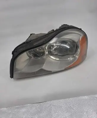 Volvo XC90 Headlight/headlamp 30678186 89009436