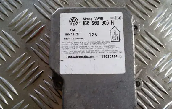 Skoda Fabia Mk2 (5J) Airbag control unit/module 1C0909605H 5WK43127