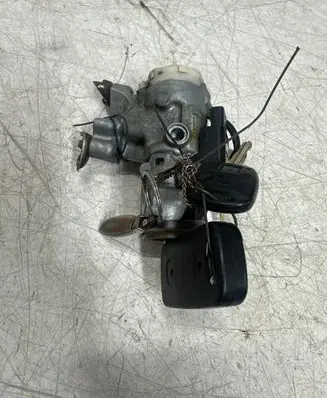 Toyota Avensis T250 Ignition lock 8978328060