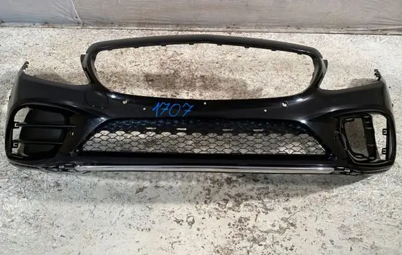 Mercedes-Benz C W205 Front bumper