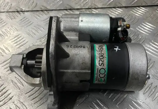 Nissan Qashqai Starter motor 23300EN20A MR20