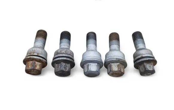 Audi Q3 8U Nuts/bolts 