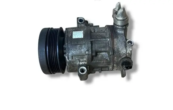 Opel Corsa D Air conditioning (A/C) compressor (pump) 55701200