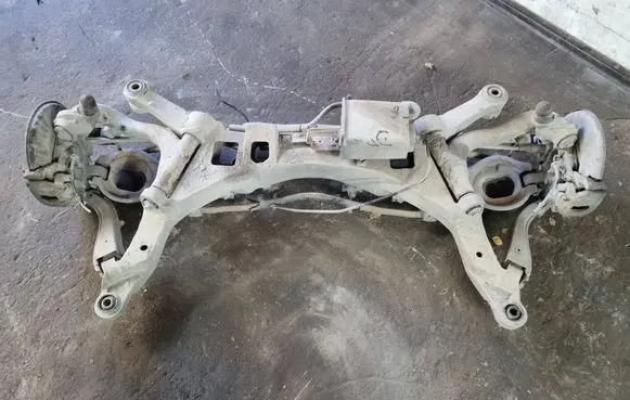 Volvo V70 Rear axle beam 