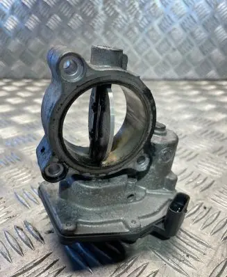 BMW 1 F20 F21 Throttle valve 10378517 7810752 1037851