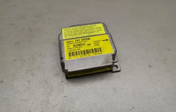 Mitsubishi Carisma Airbag control unit/module 0285001290 MR913791