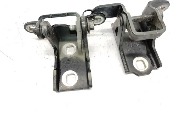 Opel Insignia A Front door hinge set A04657 13228958 13281820