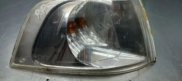 Volvo S40, V40 Front indicator light