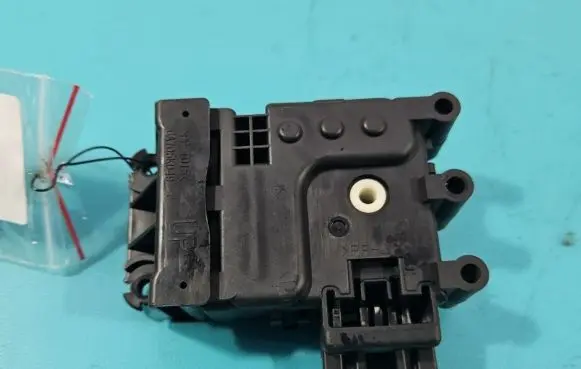 Mazda CX-5 A/C air flow flap actuator/motor GA705KD49 IMPRK1392706